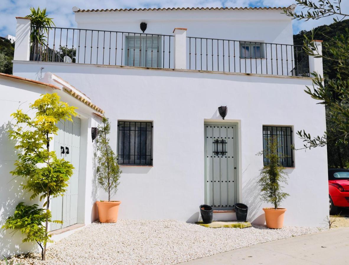 La Pluma Hotel Iznájar Exterior photo