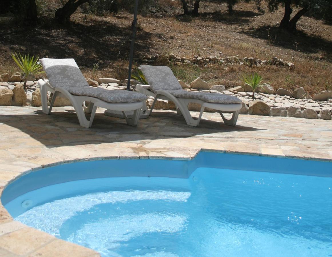 La Pluma Hotel Iznájar Exterior photo