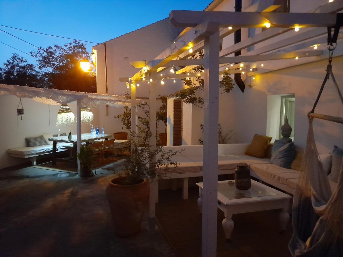 La Pluma Hotel Iznájar Exterior photo