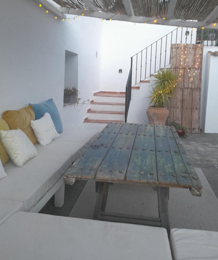 La Pluma Hotel Iznájar Exterior photo