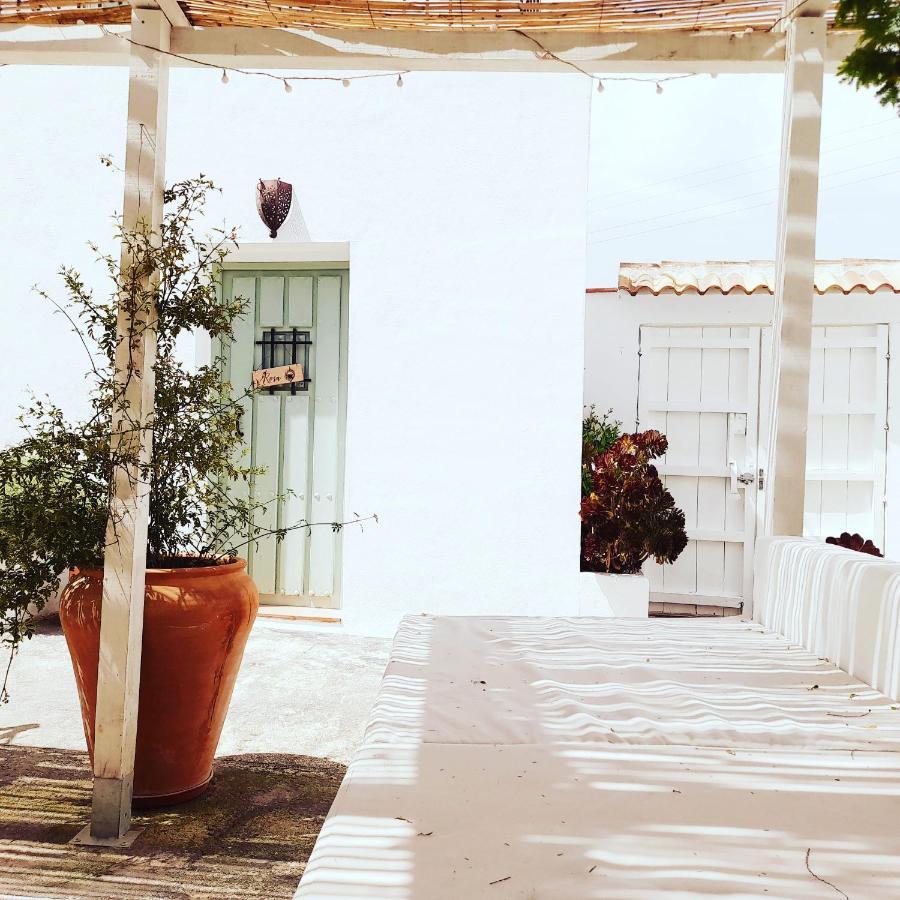 La Pluma Hotel Iznájar Exterior photo